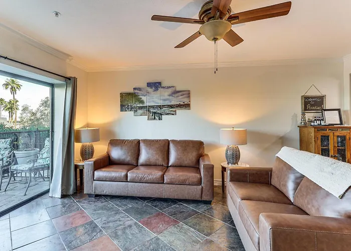 Golf, Boat, Swim! Walkable Havasu Getaway * Lake Havasu City