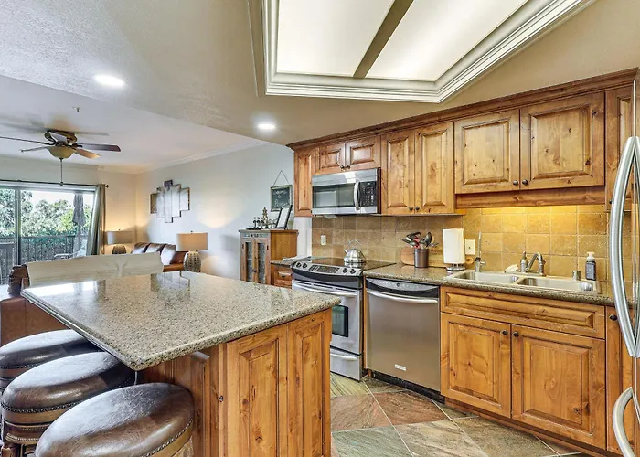 Golf, Boat, Swim! Walkable Havasu Getaway * Lake Havasu City